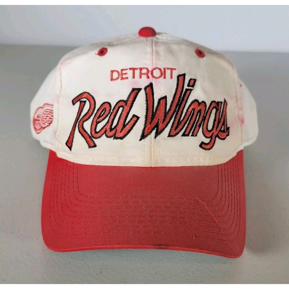 Vintage Detroit Red Wings 90s Sports Specialties SnapBack Hat Script Twill NHL